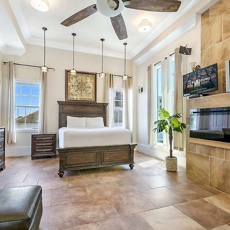 Spacious 4Br Condo On Carondelet Near All Hot Spo New Orleans Bagian luar foto