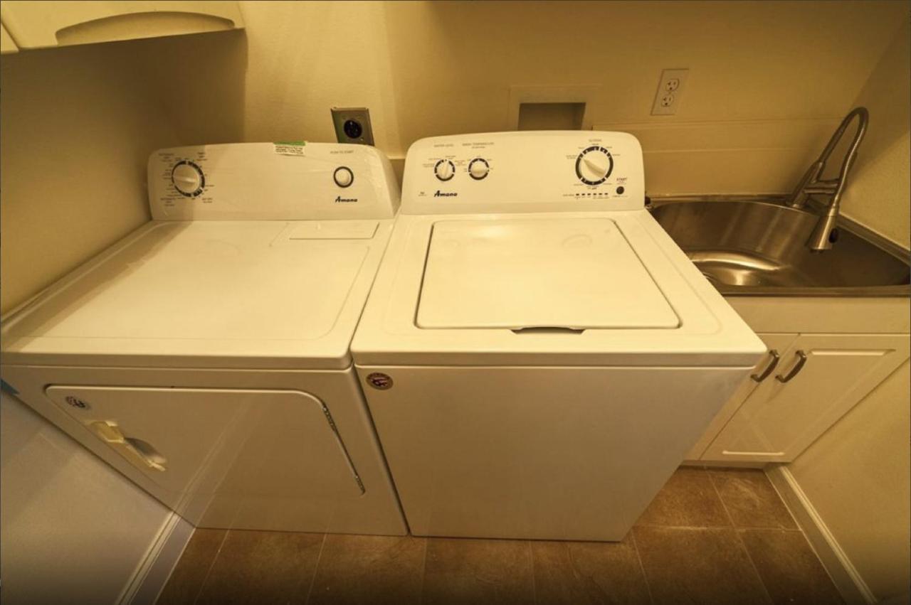 Spacious 4Br Condo On Carondelet Near All Hot Spo New Orleans Bagian luar foto